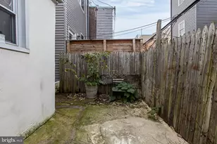 2245 Greenwich St, Philadelphia, PA 19146 - Photo 16