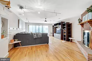 116 South St, Philadelphia, PA 19147 - Photo 6