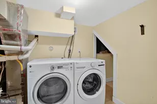 1237 N Hollywood St, Philadelphia, PA 19121 - Photo 12