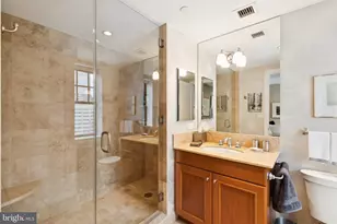 1701 Locust St, Philadelphia, PA 19103 - Photo 18