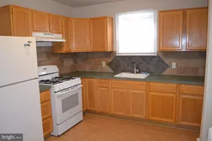 887 Anchor St, Philadelphia, PA 19124 - Photo 10