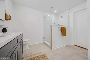 7005 Pipers Glen Wy, Philadelphia, PA 19119 - Photo 12