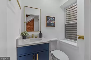 2227 Watkins St, Philadelphia, PA 19145 - Photo 10