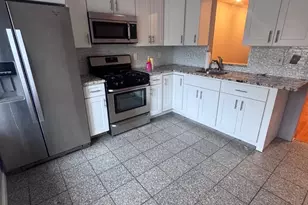 733 S 7th St, Philadelphia, PA 19147 - Photo 2