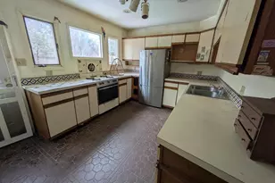 205 E Evergreen Ave, Philadelphia, PA 19118 - Photo 16