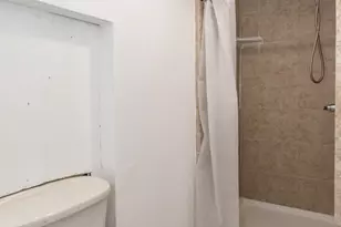 2031 Wakeling St, Philadelphia, PA 19124 - Photo 10