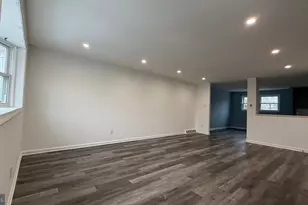 12611 Biscayne Dr, Philadelphia, PA 19154 - Photo 2