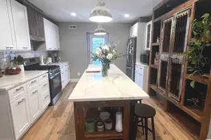 1929 Dudley St, Philadelphia, PA 19145 - Photo 6