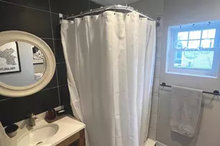 1929 Dudley St, Philadelphia, PA 19145 - Photo 16