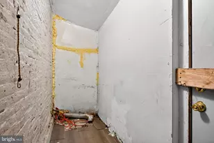 2210 W Master St, Philadelphia, PA 19121 - Photo 30