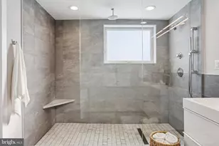 804 Fernon St, Philadelphia, PA 19148 - Photo 22