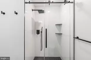 2340 Alter St, Philadelphia, PA 19146 - Photo 12