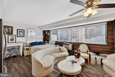 2101 Chestnut Street #1805, Philadelphia, PA 19103 - Photo 1