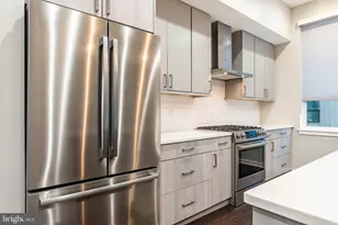 1104 McKean St, Philadelphia, PA 19148 - Photo 14