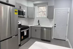 2013 S Croskey St, Philadelphia, PA 19145 - Photo 6