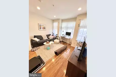 806 N 19th Street #B, Philadelphia, PA 19130 - Photo 2