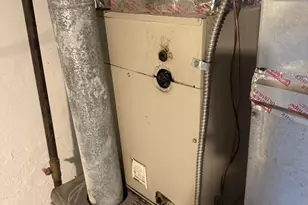 2425 N Sydenham St, Philadelphia, PA 19132 - Photo 10