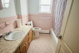 8239 Pine Rd, Philadelphia, PA 19111 - Photo 10