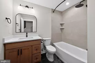 616 Emily St, Philadelphia, PA 19148 - Photo 16