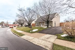 2865 Norcom Rd, Philadelphia, PA 19154 - Photo 1