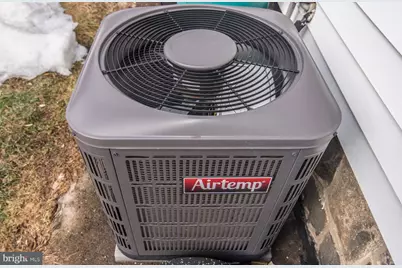 8027 Rowland, Philadelphia, PA 19136 - Photo 32