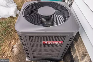 8027 Rowland, Philadelphia, PA 19136 - Photo 32