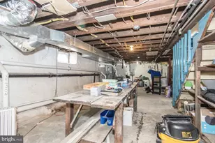 8027 Rowland, Philadelphia, PA 19136 - Photo 30