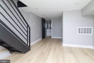 1725 W Thompson St, Philadelphia, PA 19121 - Photo 32