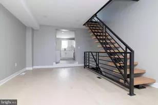 1725 W Thompson St, Philadelphia, PA 19121 - Photo 10