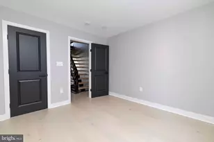 1725 W Thompson St, Philadelphia, PA 19121 - Photo 20