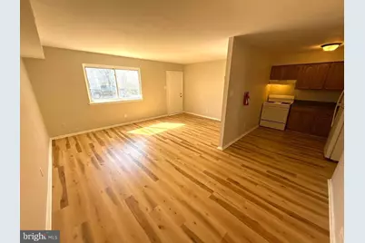 573 Allengrove Street, Philadelphia, PA 19120 - Photo 6