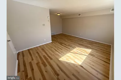 573 Allengrove Street, Philadelphia, PA 19120 - Photo 4