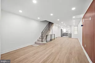 7335 E Walnut Ln, Philadelphia, PA 19138 - Photo 8