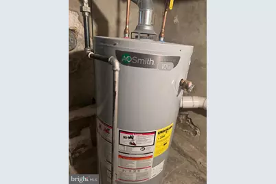 2417 S American Street, Philadelphia, PA 19148 - Photo 30