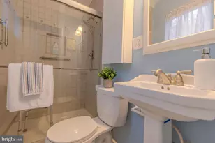 8202 Solly Pl, Philadelphia, PA 19111 - Photo 16