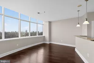 201 N 8th St, Philadelphia, PA 19106 - Photo 6