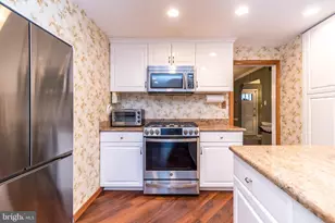 412 Forest Hills Ave, Philadelphia, PA 19116 - Photo 16