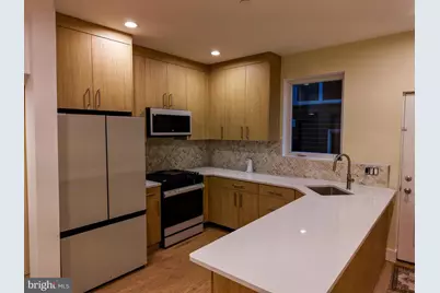 1032 S Randolph Street, Philadelphia, PA 19147 - Photo 4