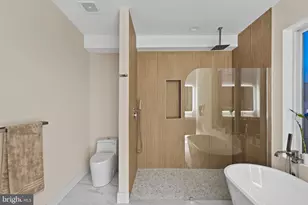 1032 S Randolph St, Philadelphia, PA 19147 - Photo 16