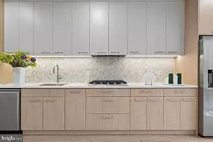 1031 S Fairhill St, Philadelphia, PA 19147 - Photo 12