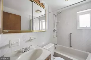 552 Overlook Rd, Philadelphia, PA 19128 - Photo 18