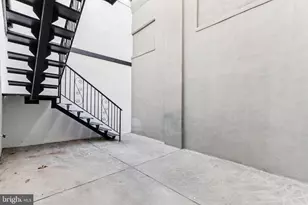 2504 E York St, Philadelphia, PA 19125 - Photo 22