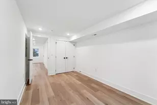 286 Greenough St, Philadelphia, PA 19127 - Photo 10