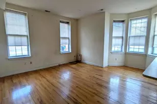 2622 Poplar St, Philadelphia, PA 19130 - Photo 2