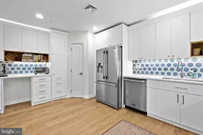 807 S 6th Street, Philadelphia, PA 19147 - Photo 8