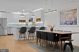 807 S 6th St, Philadelphia, PA 19147 - Photo 2