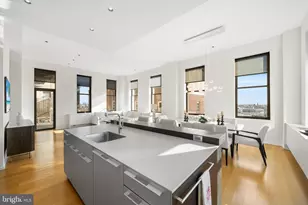 210 W Washington Square, Philadelphia, PA 19106 - Photo 18