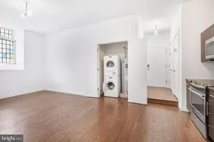 2321 Fitzwater St, Philadelphia, PA 19146 - Photo 12