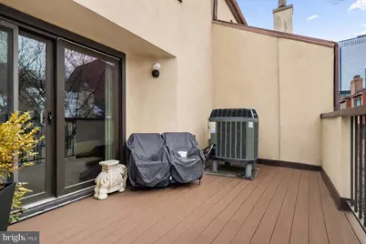 214 N 22nd Street #9B, Philadelphia, PA 19103 - Photo 8