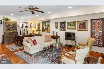 214 N 22nd Street #9B, Philadelphia, PA 19103 - Photo 2